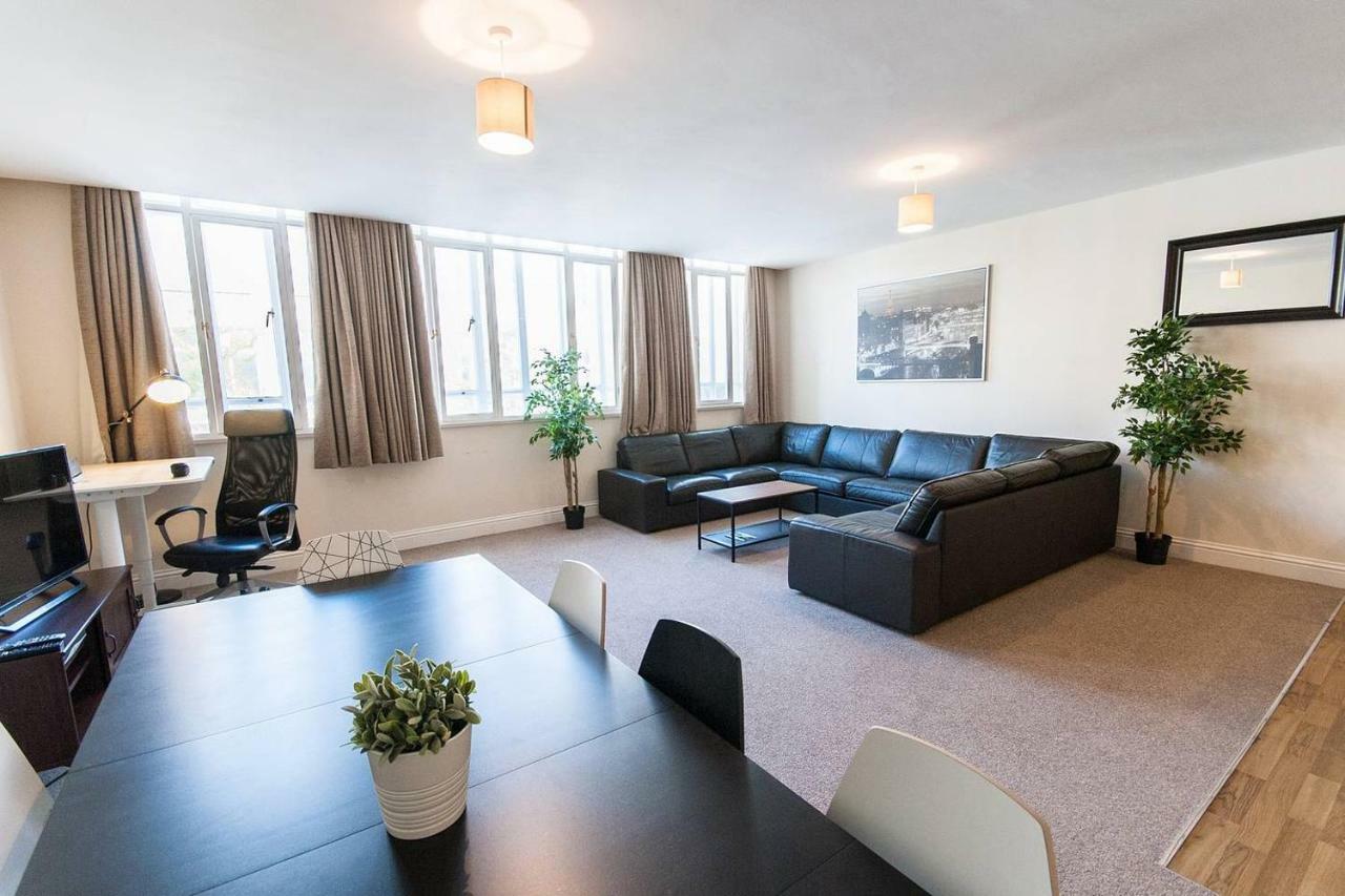 The Broadmead Forest - Spacious City Centre 3Bdr Apartment 布里斯托 外观 照片
